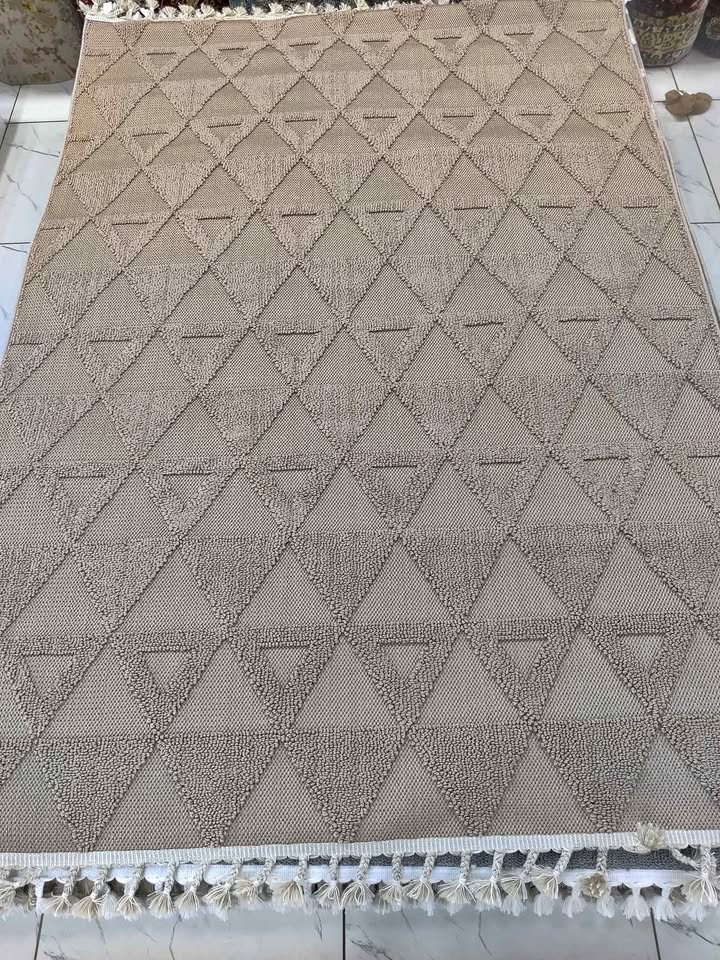 Elegant 3D Textured Turkish Rug – Minimalist Stone Grey/Beige for sale