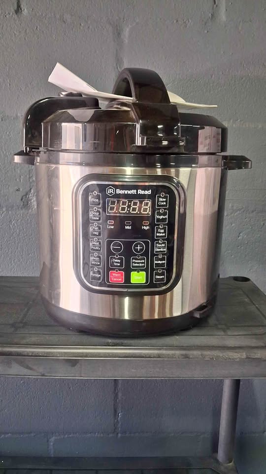 Bennett Read Pressure Cooker for sale